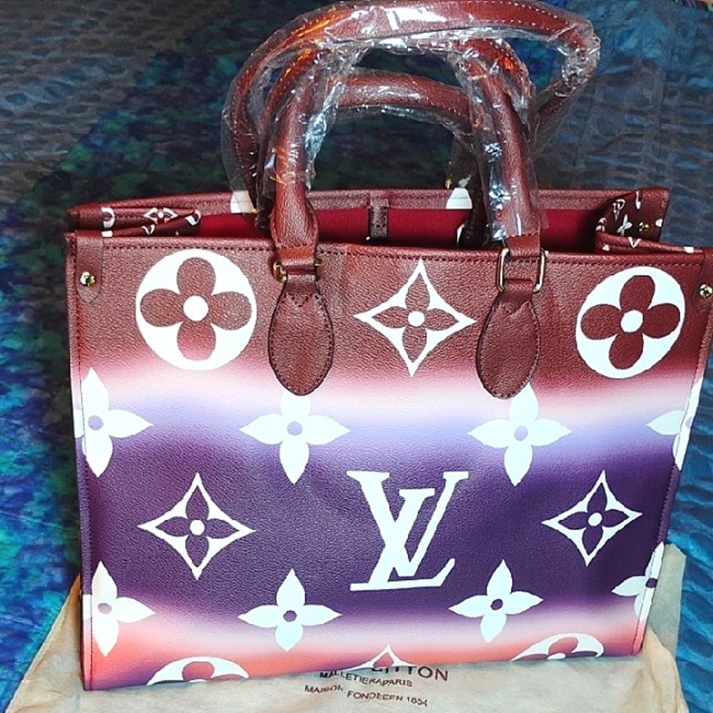 Gorgeous Mocha Purple Pink Ombre Monogram Fashion Bag. NWOT